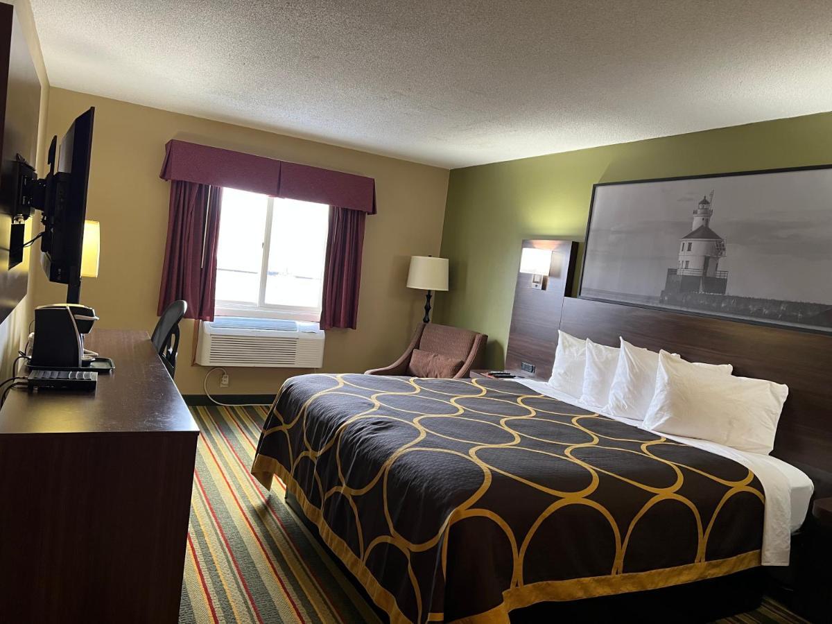 Super 8 By Wyndham Superior Wi Hotell Eksteriør bilde